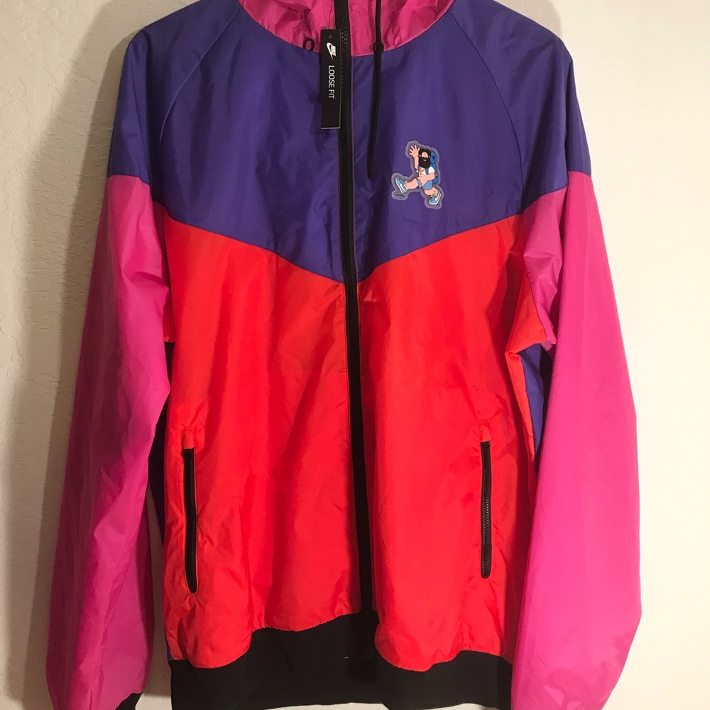Nike Men’s Sportswear Heritage Windrunner Jacket